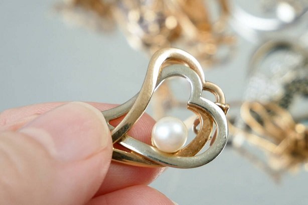 Elegant Pearl Jewelry at Our Online Shop - Step