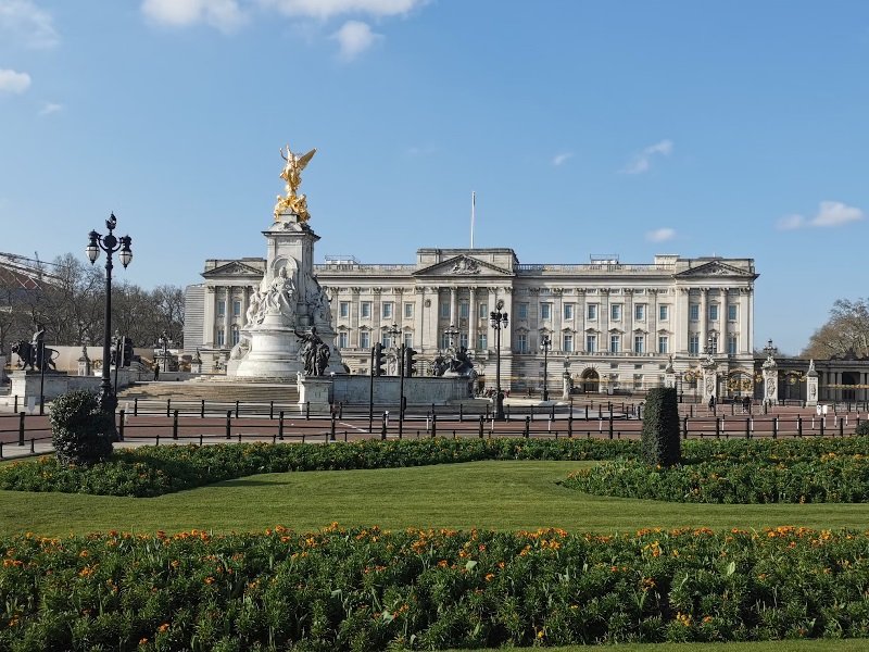 Royal Grandeur: An Enchanting Tour of the UK’s Majestic Palaces